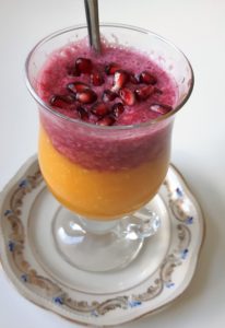 Mango-apelsini-granaatõuna jook